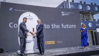 El Port de Barcelona conecta a la electricidad la terminal de contenedores Hutchison Ports BEST