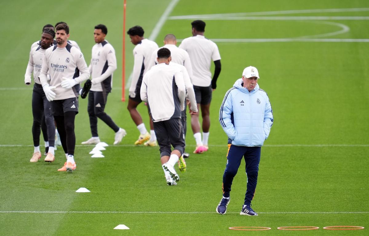 El Real Madrid tiene que remontar un 3-0 contra el Arsenal.