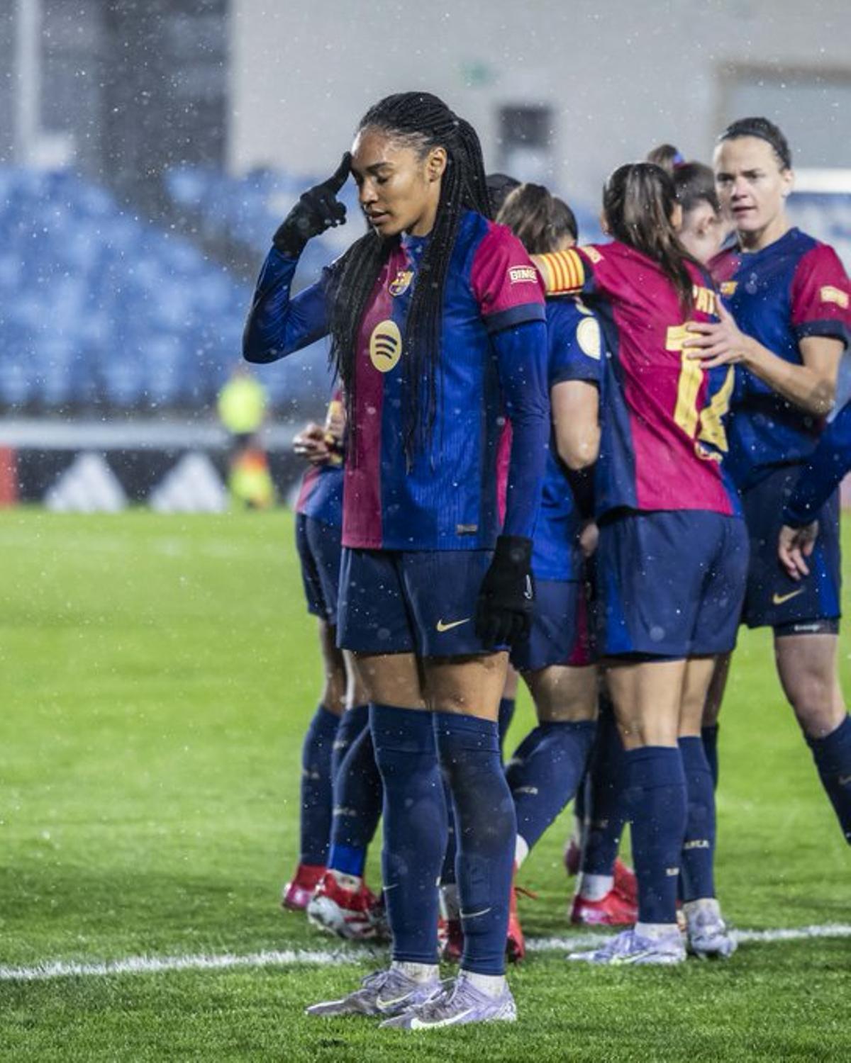 Salma Paralluelo, marcó dos goles ante el Madrid