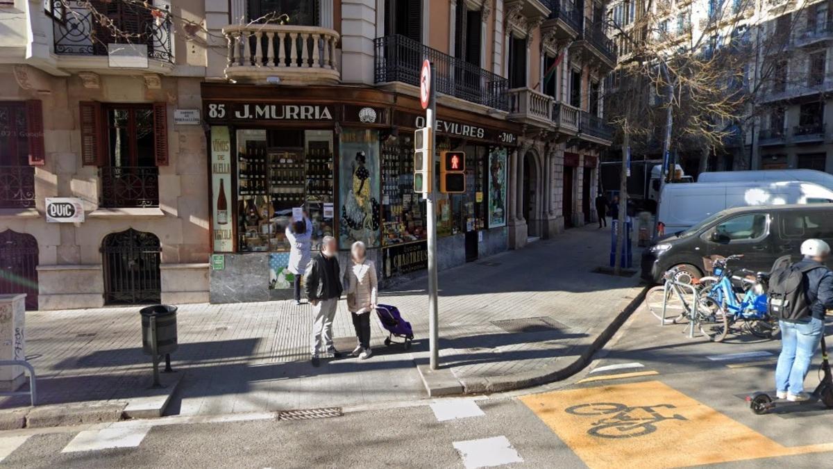 Charcutería en Barcelona que cobra por 'mirar'