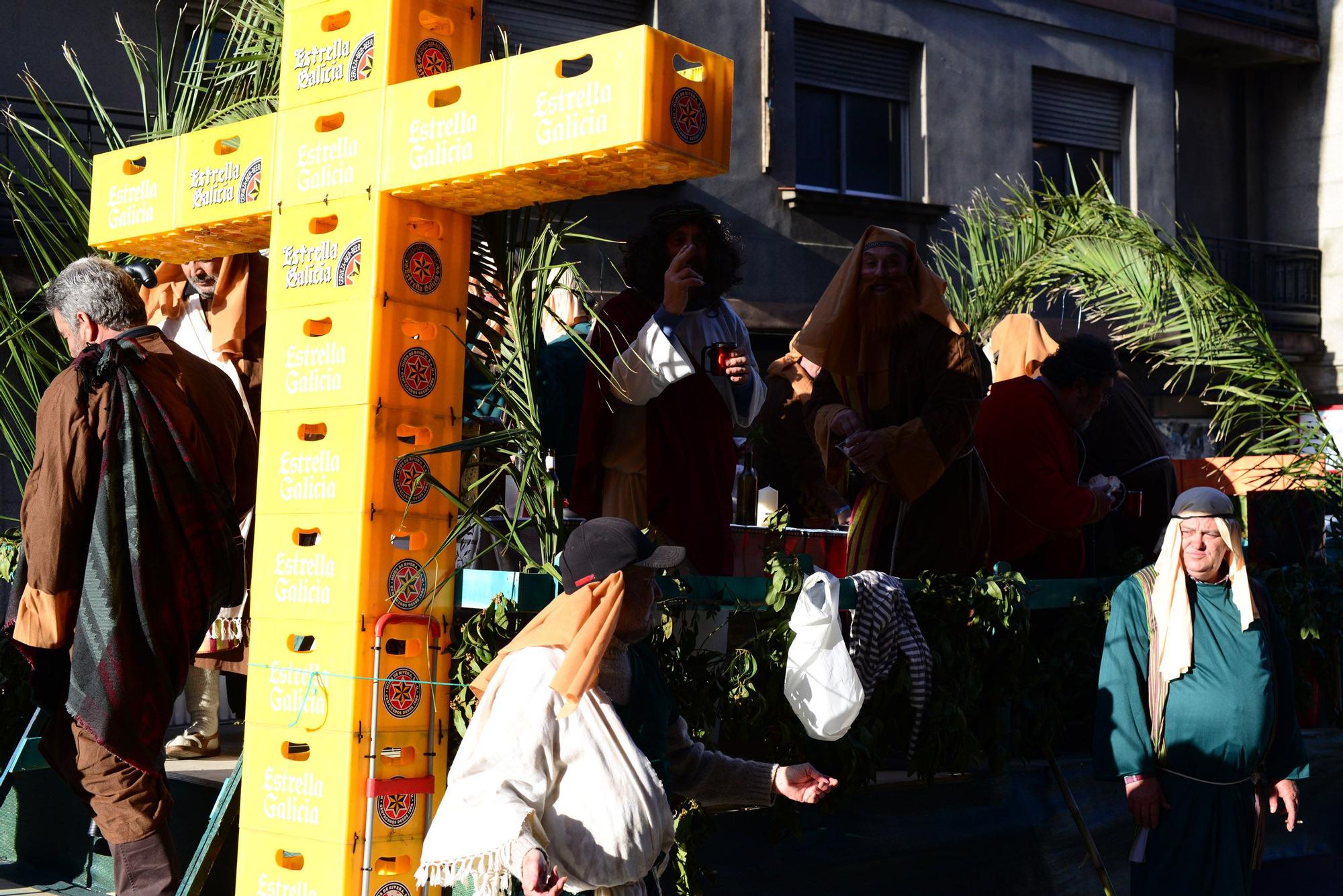 Moaña "llora" el fin del carnaval con el Enterro da Sardiña