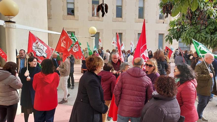 Otro desafío a la ministra Llop tras el pulso de los LAJ: los funcionarios también quieren cobrar más