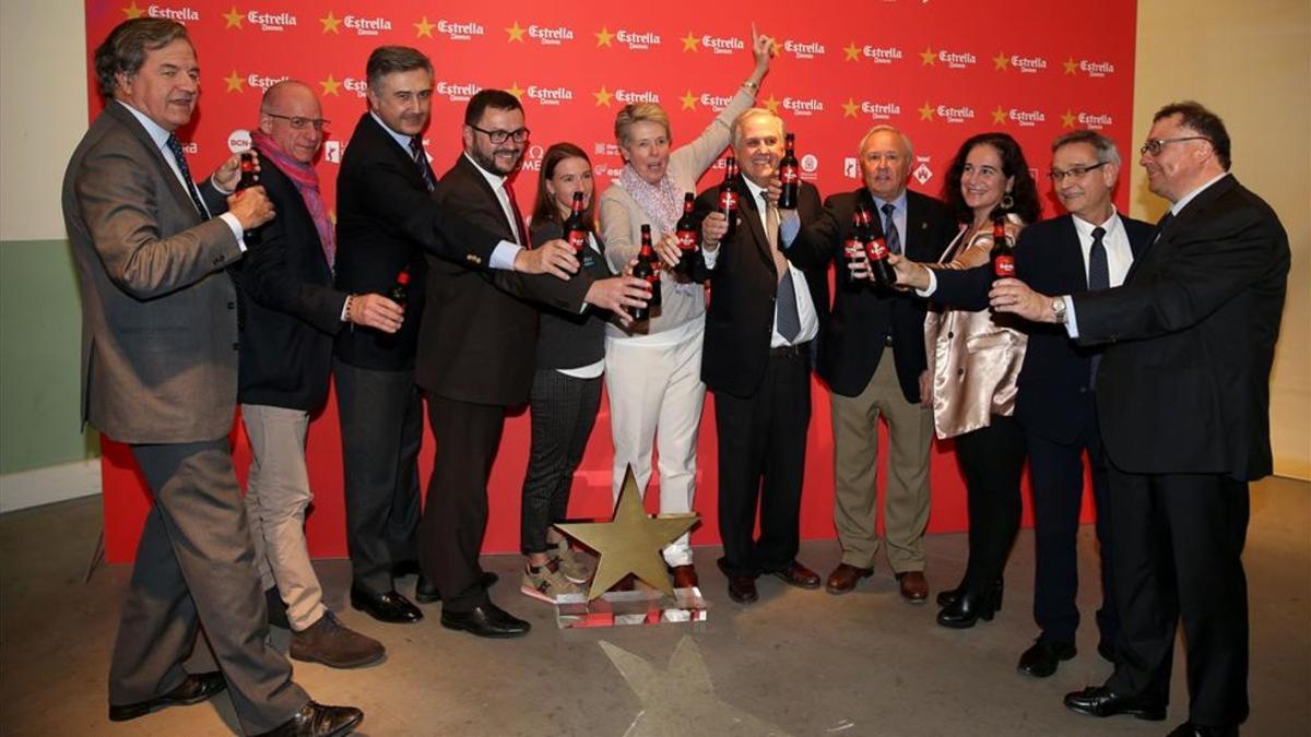 Brindis en la Antigua Fábrica Estrella Damm, por el torneo femenino en Terramar