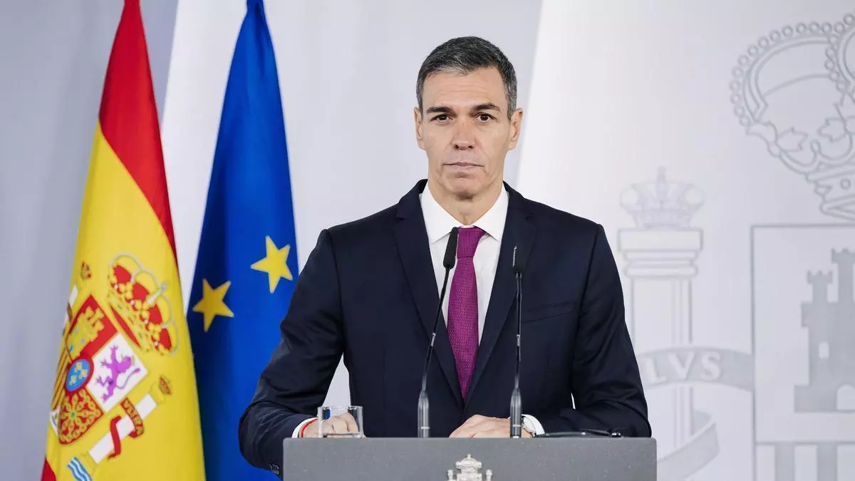 Pedro Sánchez: "El operativo ha sido un éxito gracias al buen hacer de los 400 profesionales que han participado en el mismo"