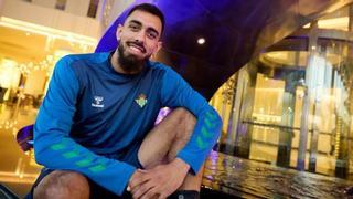 Borja Iglesias: "Ganar al Barça y plantarnos en la final sería la leche"