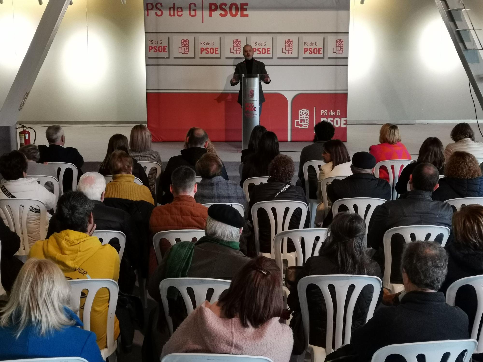 Iria Malvido ya ejerce de candidata del PSOE de Cangas