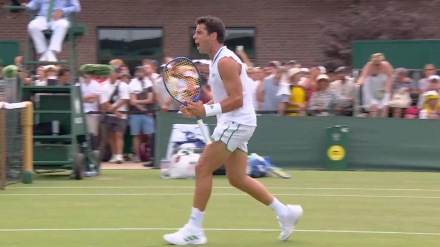 Jaume Munar culmina con éxito una heroica remontada en Wimbledon