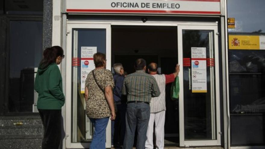 El verano arranca con 4,4 millones de desempleados