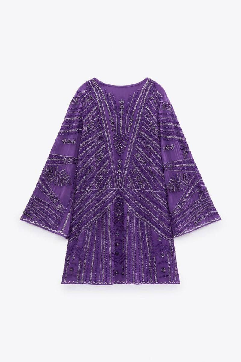 Vestido túnica de Zara por delante (precio: 99,95 euros)