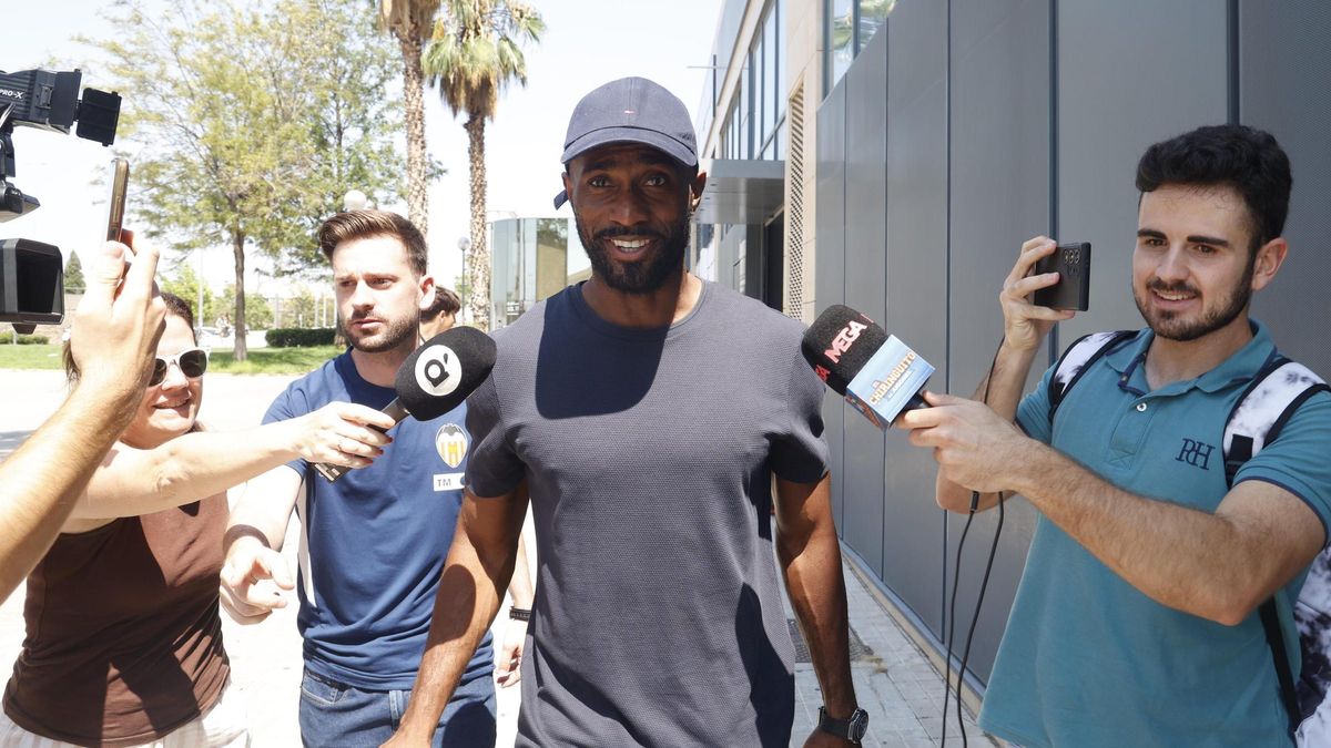 Segunda jornada de pruebas médicas para los jugadores del Valencia-