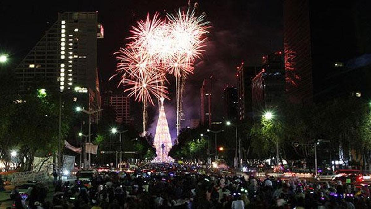 El árbol de navidad más grande del mundo en 2009 está en México D.F.