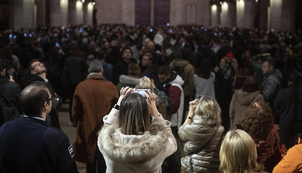Fest des Lichtes auf Mallorca: So war die magische Acht am Freitag in der Kathedrale von Palma zu sehen