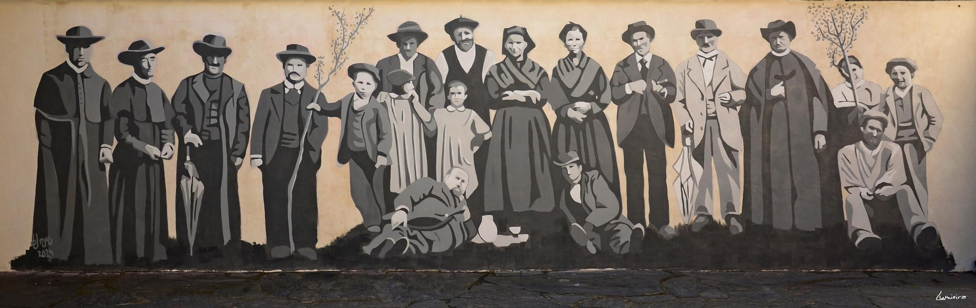 En imágenes: Así hizo María del Roxo el mural del Museo Etnográfico de Grandas de Salime