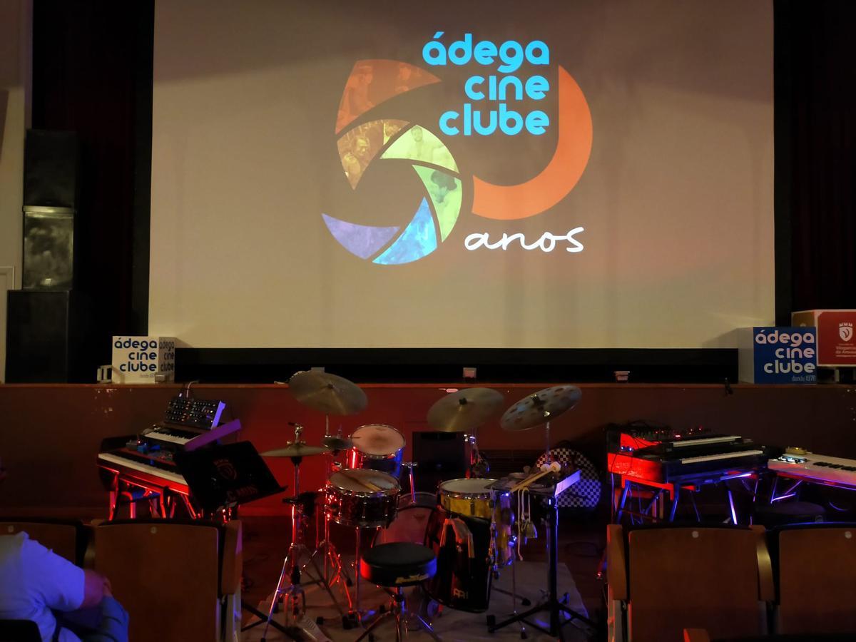 La música en directo y el cine triunfaron juntos.