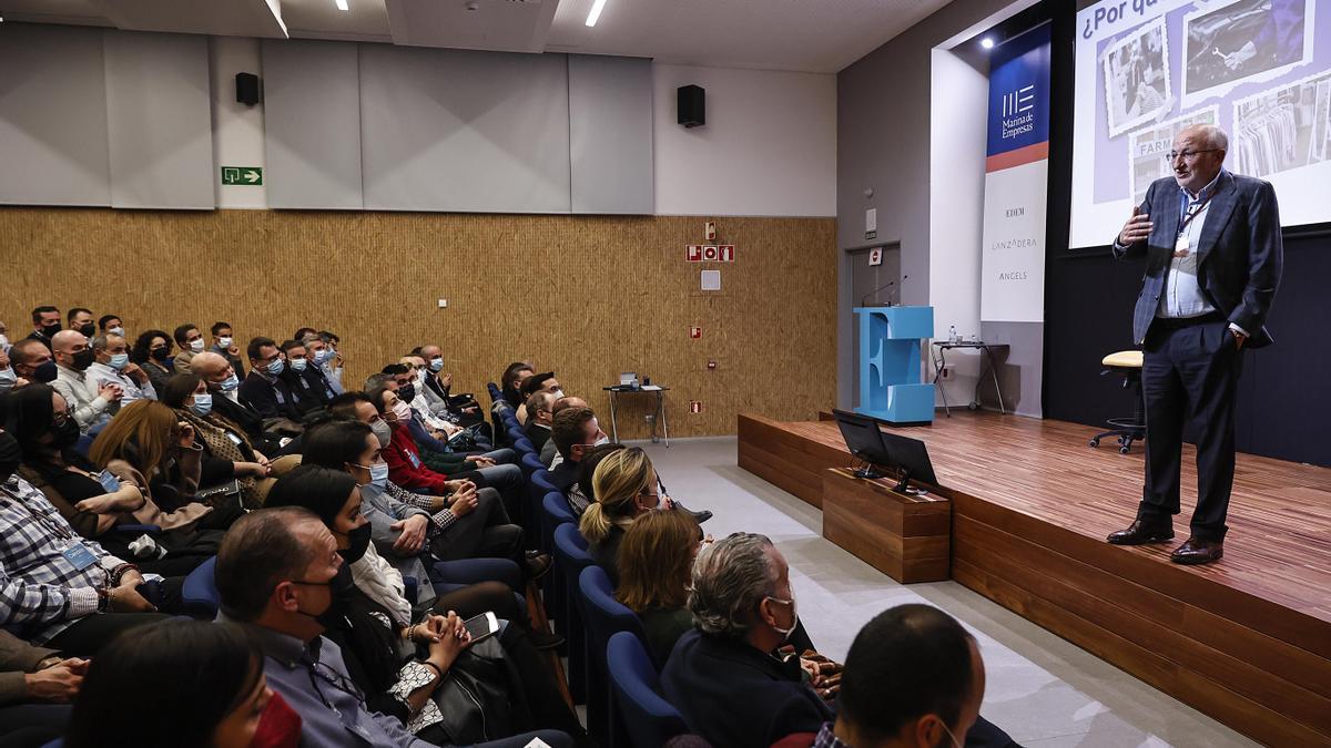 Juan Roig, esta tarde durante la clase magistral que ha impartido.