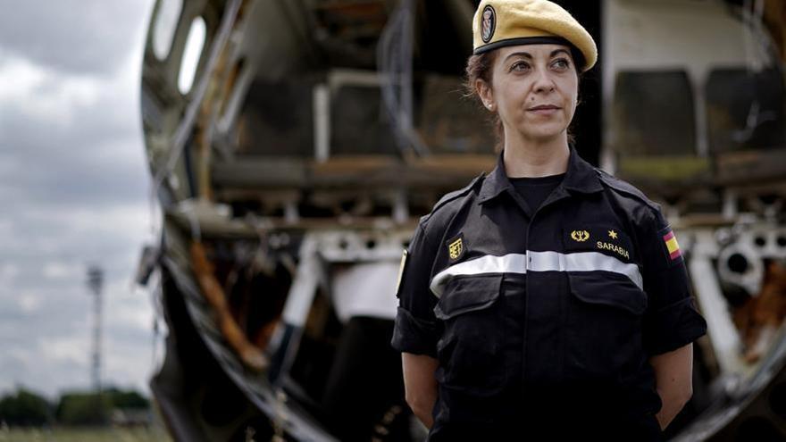 Alférez de la UME, Profesora de Enfermería de la Univ. de Cantabria, Carmen Sarabia.