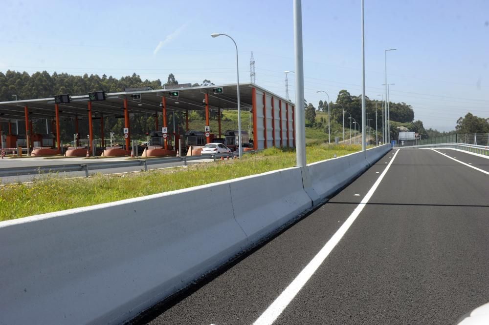 Abre a la circulación el vial de acceso al puerto exterior tras meses con la obra terminada