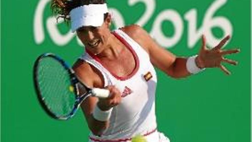 Sorprenent ensopegada de Garbinñe Muguruza.