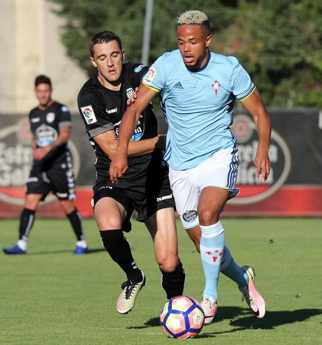 Los celestes se adelantaron mediante el juvenil Brais Méndez pero terminaron cayendo en el campo del Gran Peña por dos goles a balón parado