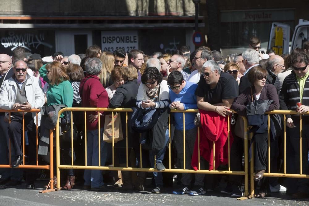 Búscate en la mascletà del 8 de marzo