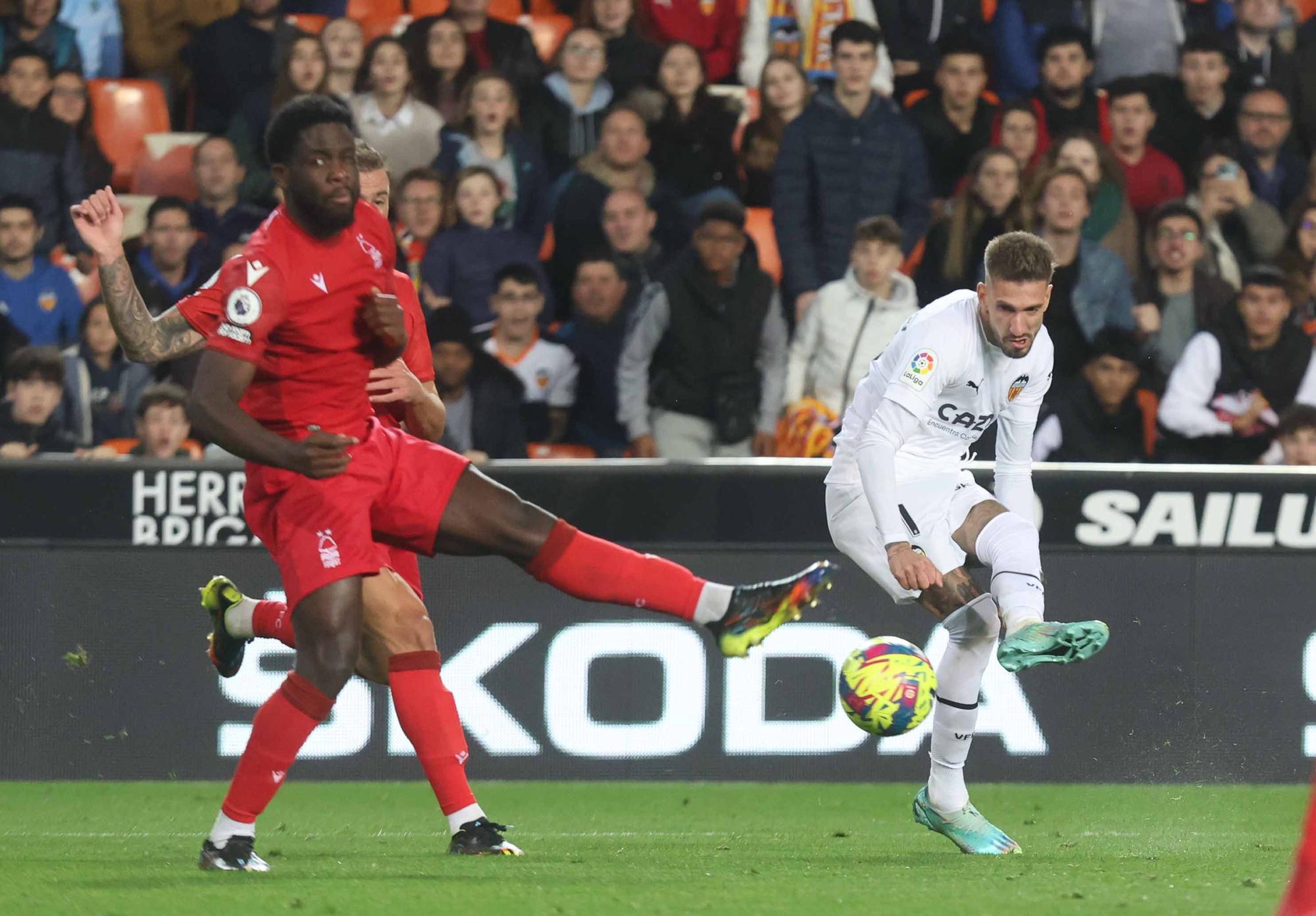 Valencia CF - Nottingham Forest en imágenes