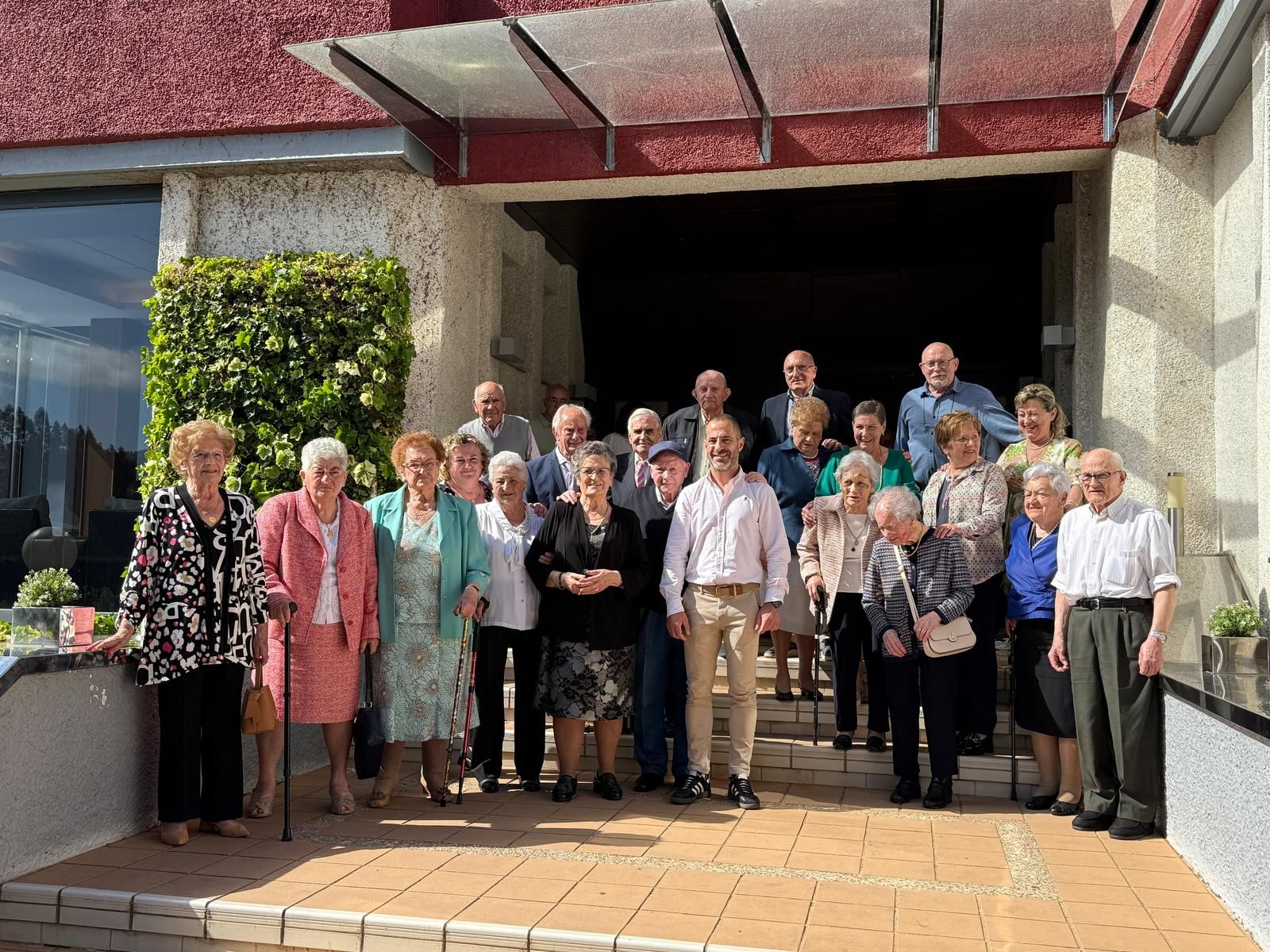 El Hogar del Pensionista de El Berrón celebra su comida anual