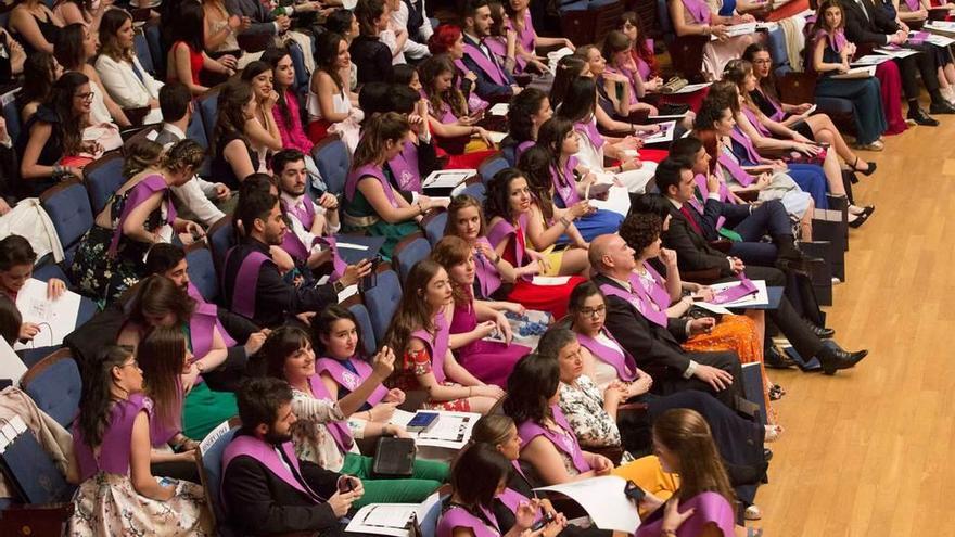 Despedida a los nuevos graduados de la Facultad de Psicología