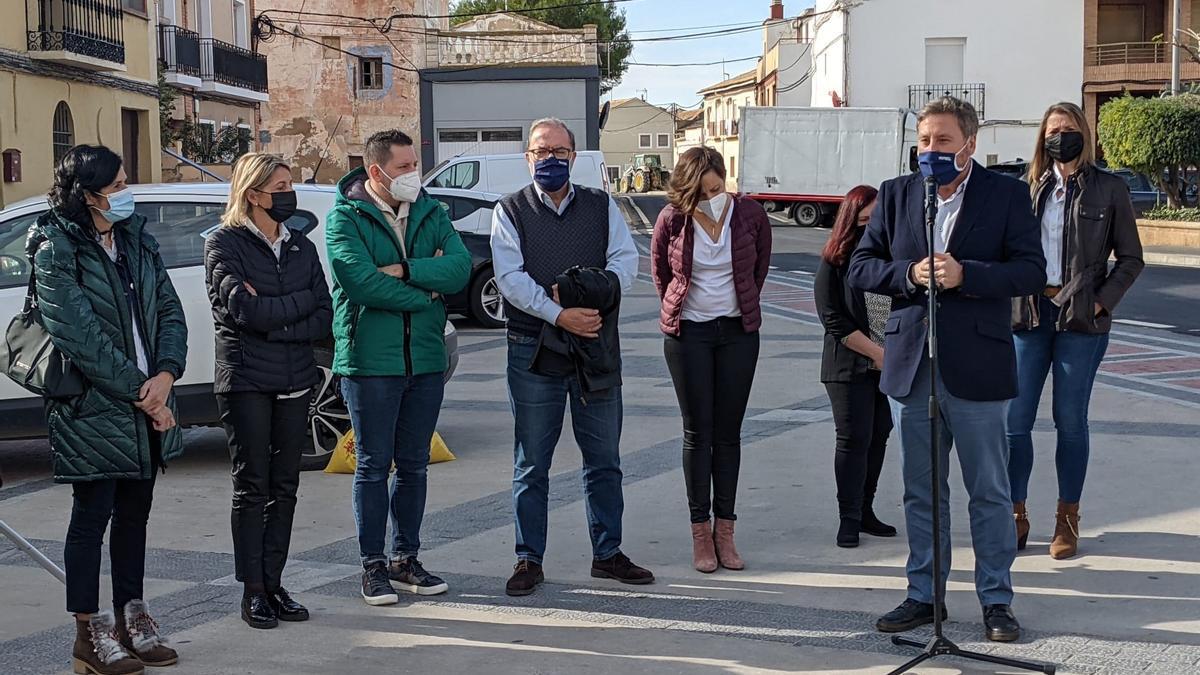 Soro, esta mañana, durante su visita a Gelsa.