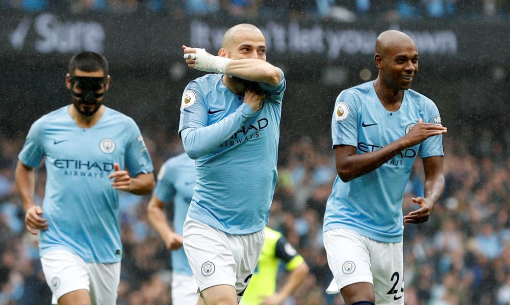 David Silva con su hijo vestido del City