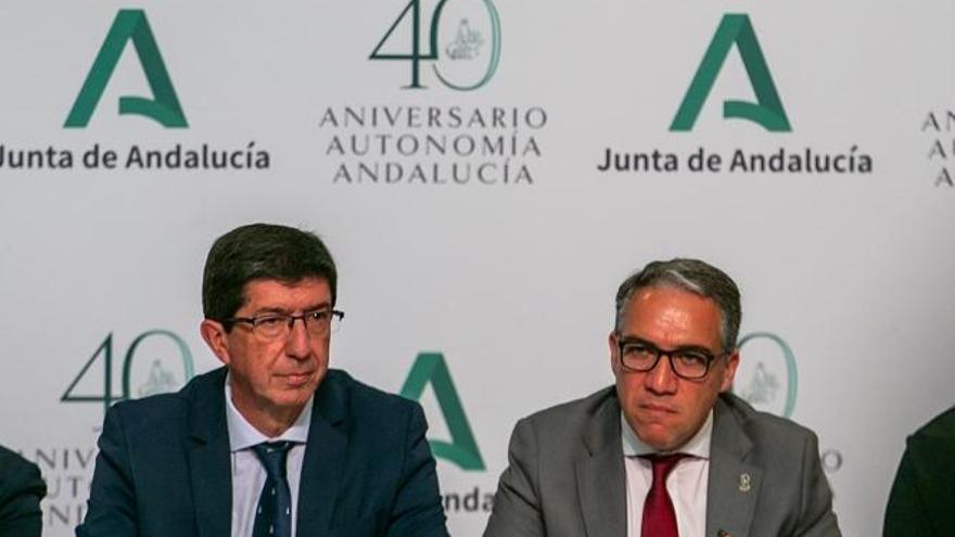 El vicepresidente y consejero de Turismo, Juan Marín y el portavoz y consejero de la Presidencia, Elías Bendodo.