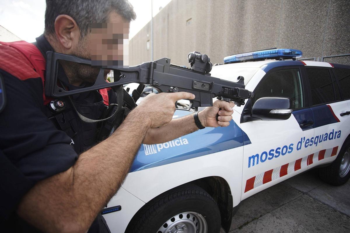 Així treballa i entrena l'ARRO dels Mossos de la regió policial de Girona