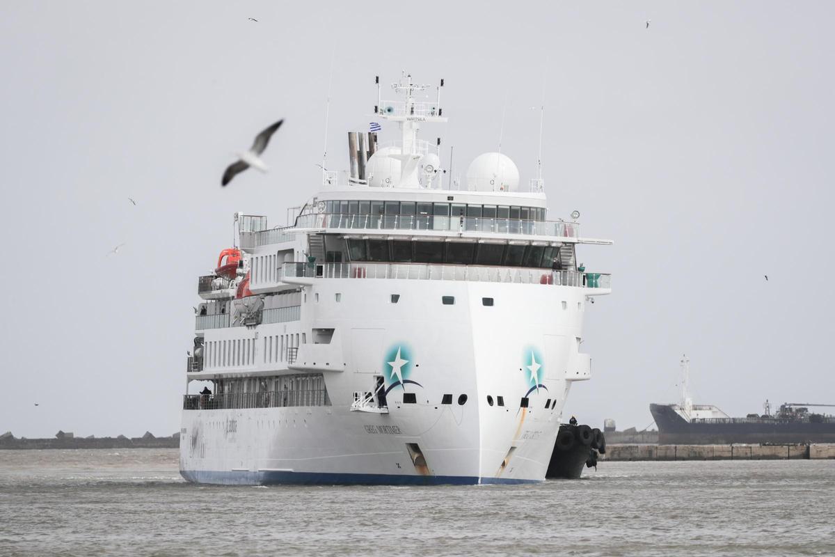 Foto de archivo del «Greg Mortimer», el buque de aventura que ha llegado hoy a Vigo.