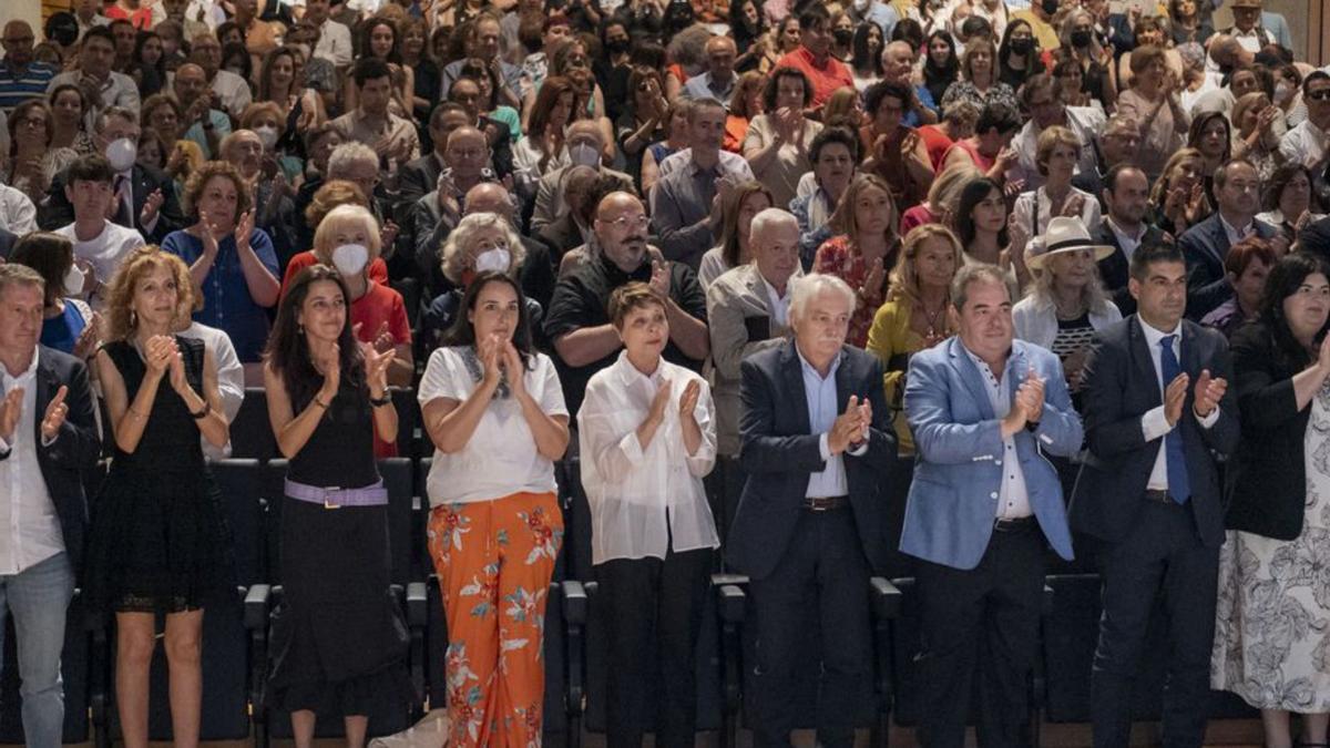 El público que acudió al acto celebrado en el auditorio de Verín