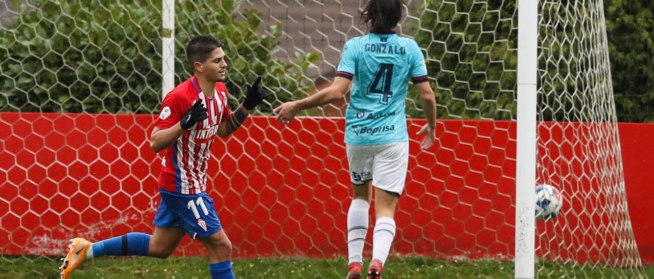 Berto celebra un gol este fin de semana, señalando al cielo