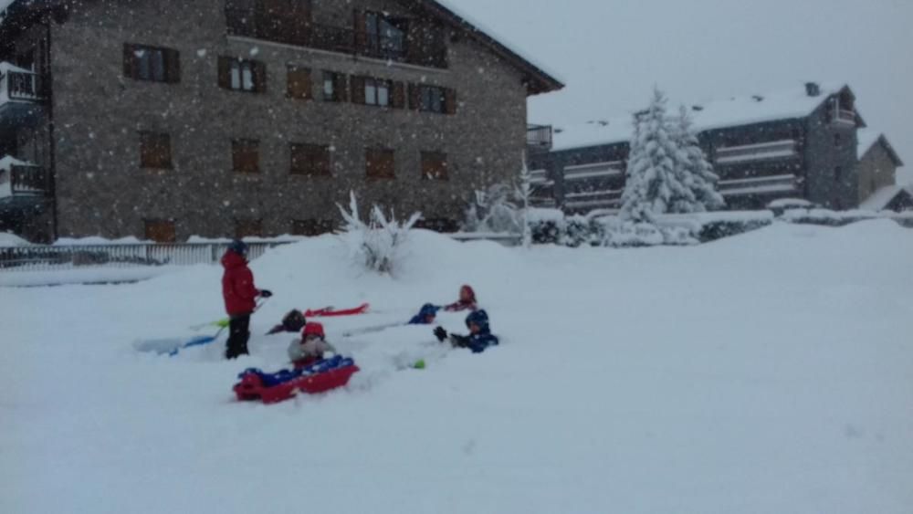 El temporal deixa 40 cm de neu a la Cerdanya