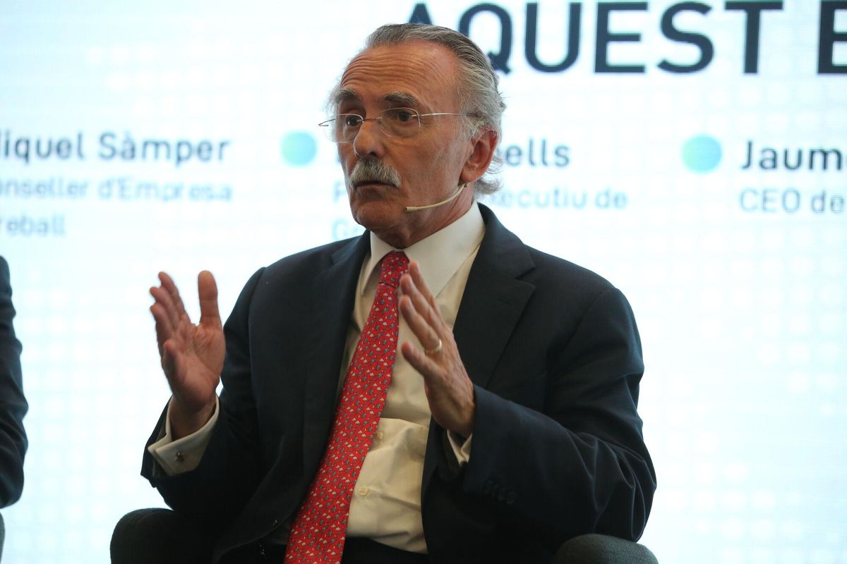 Barcelona  19/06/2025  Economía Activos I Foro sobre la Paz y la Defensa en Europa Jornada o (I Fòrum Prensa Ibérica per la pau i la seguretat a Europa), la 2ª mesa donde intervienen  por la izq. Martí Saballs, Miquel Sàmper, Luis Furnells, Jaume Sanpera, Javier Escribano, Pedro Pablo Pérez y Miguel Camino en el Hotel Barceló Sants. FOTO DE RICARD CUGAT