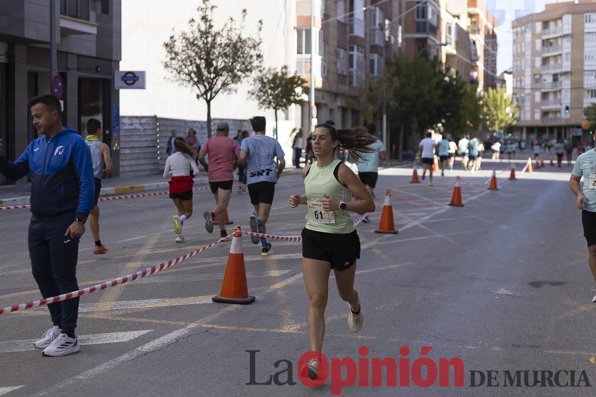 Carrera '10K Assota por ti' en Caravaca (salida y giro primera vuelta)