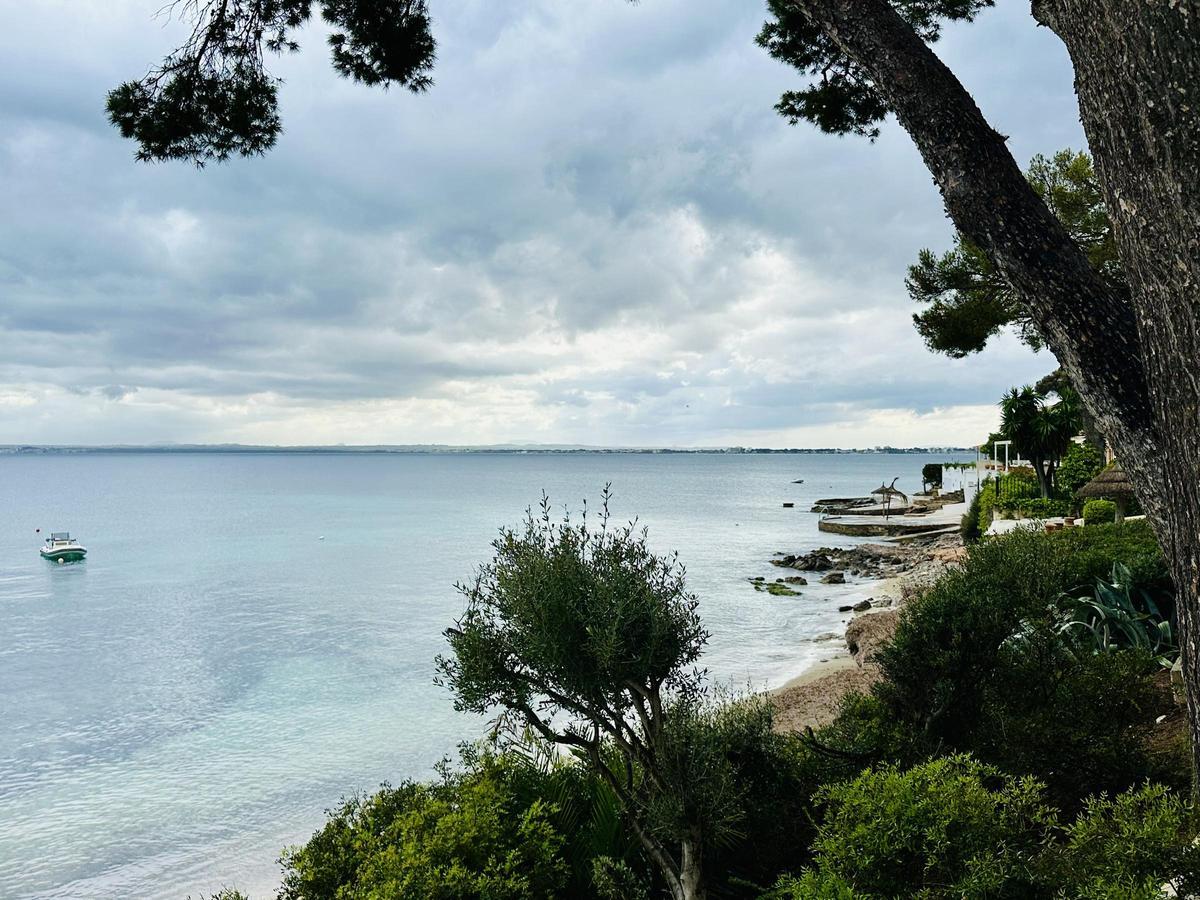 Der graue Himmel über Mallorca ändert sich so schnell nicht.