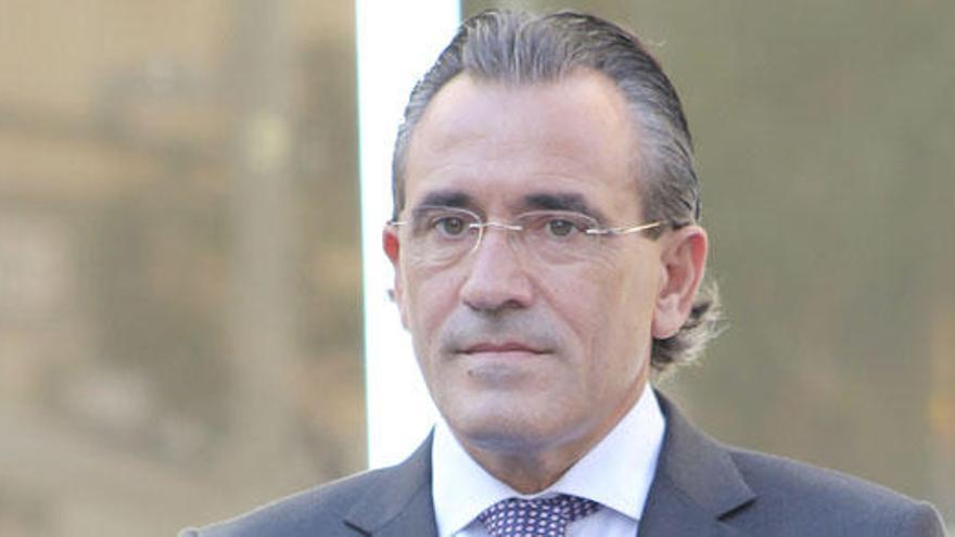 El alcalde de Gandia se querella contra la líder del PSPV por «falsedad» en el censo electoral