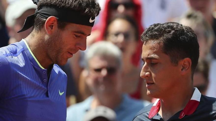 El argentino Del Potro consoló a Almagro tras su lesión.