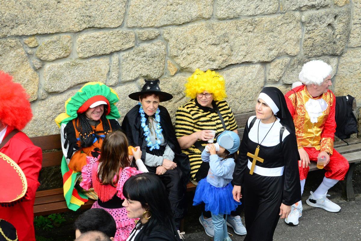 Comparsa A Cojonuda en Aldán