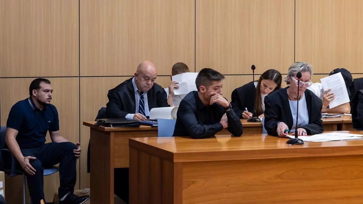 La Audiencia de València rechaza enviar a prisión a los culpables del asesinato de Zobe en Benetússer
