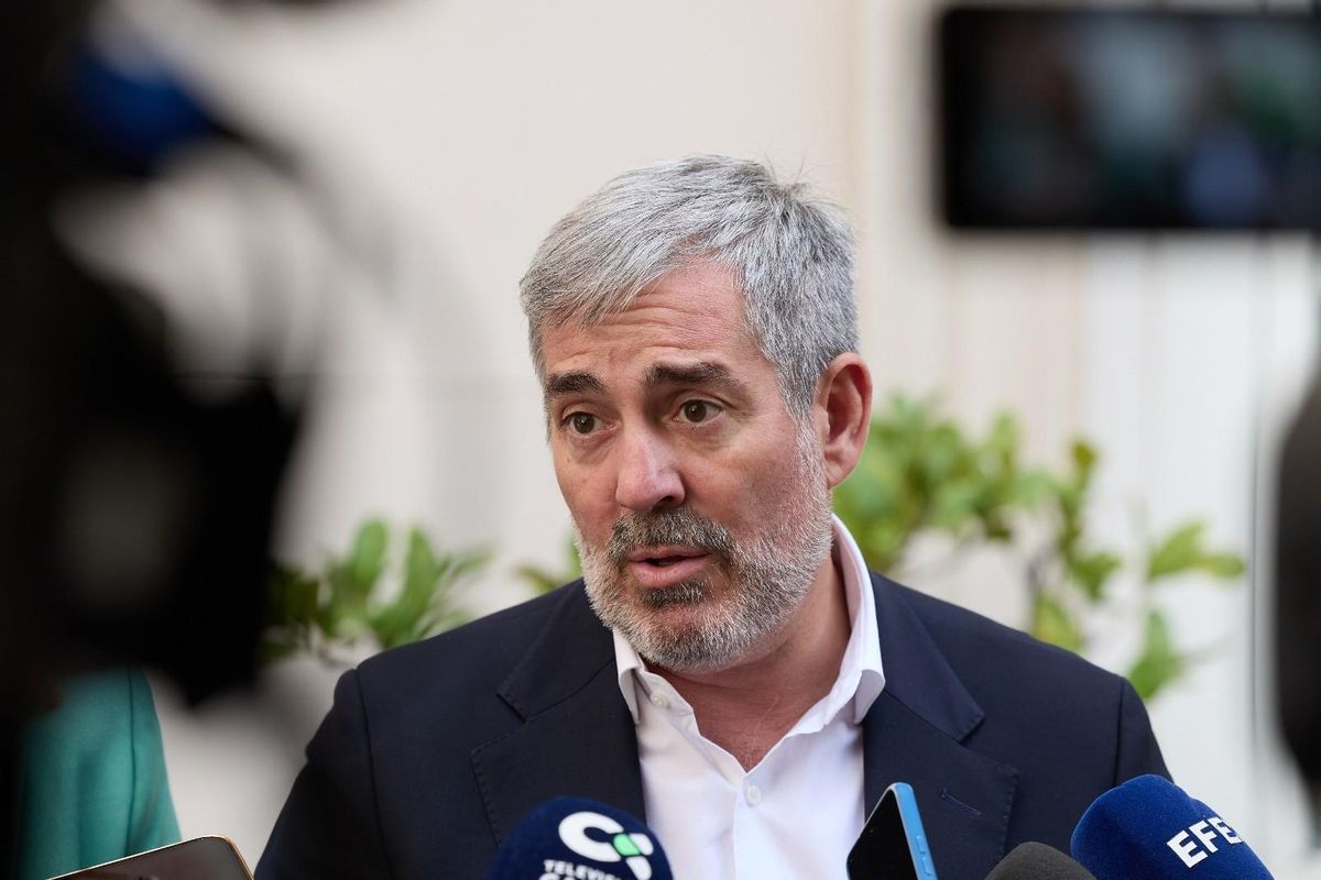 El presidente del Gobierno de Canarias, Fernando Clavijo, en declaraciones a los medios