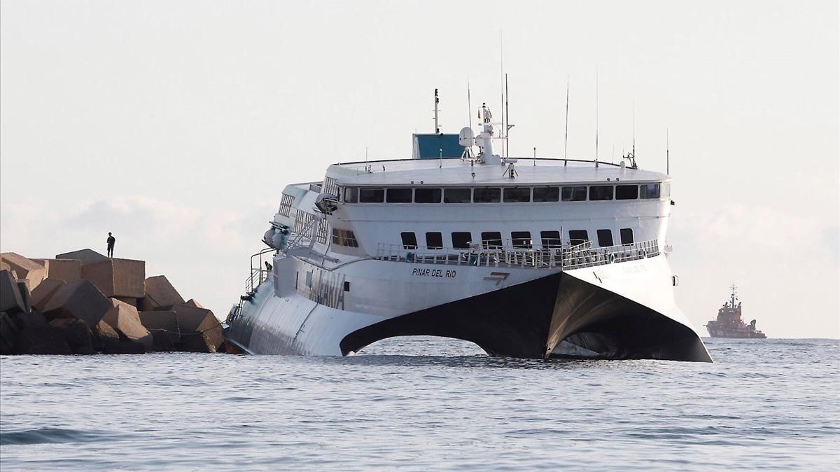 zentauroepp49466145 graf7134 denia alicante 17 08 2019 el ferry de la comp190817105633 zentauroepp49466145 graf7134 denia alicante 17 08 2019 el ferry de la comp190817105633