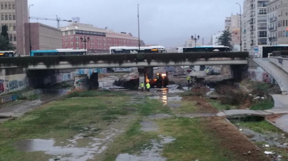 La capital de la Costa del Sol amanece bajo las nubes y con una previsión de lluvias intensas que se quedarán hasta la próxima semana