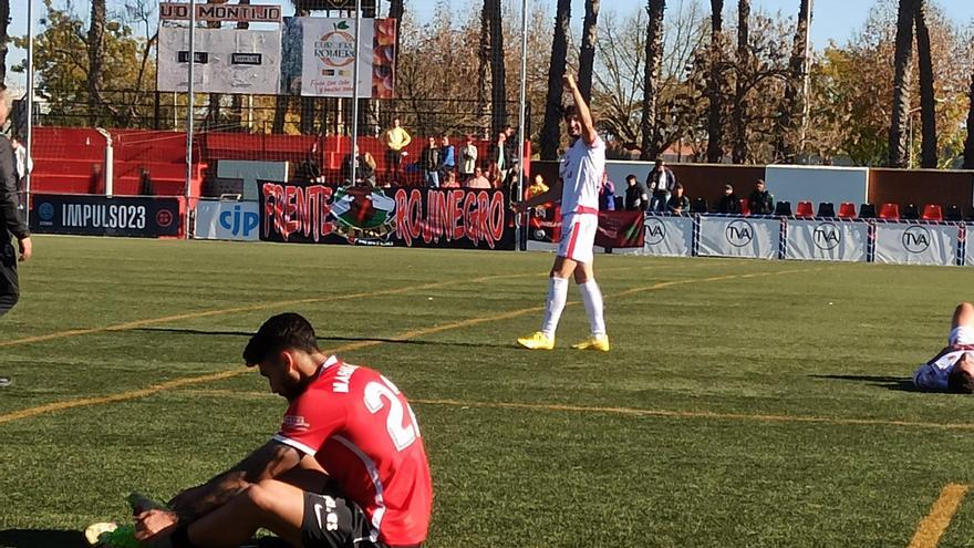 El Llerenense gana en las áreas al Montijo