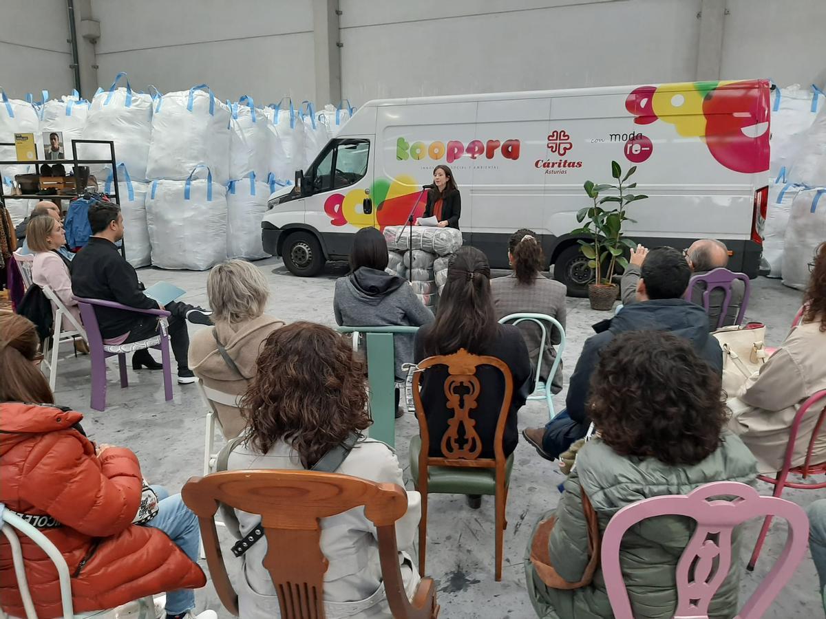 Un momento del acto celebrado este viernes en Lugones