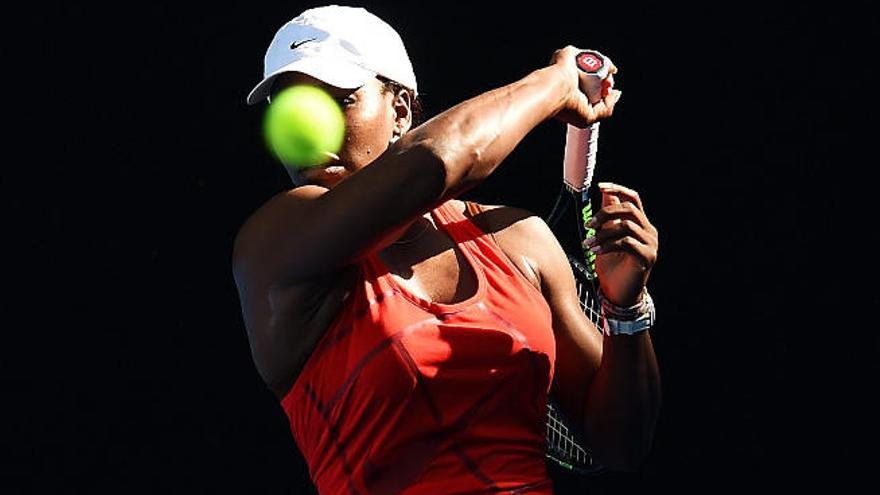 Melbourne mide el poderío de Djokovic y Serena Williams