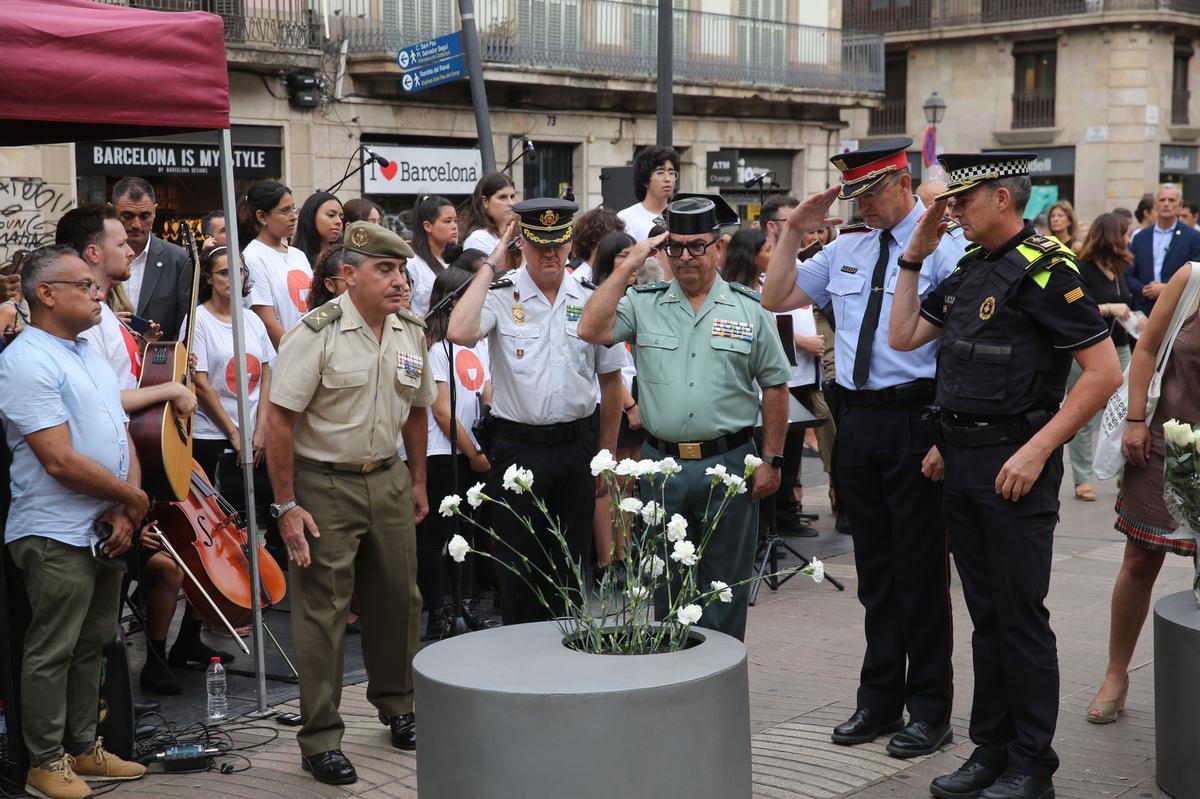 Barcelona no olvida cinco años después de la masacre terrorista que enmudeció La Rambla