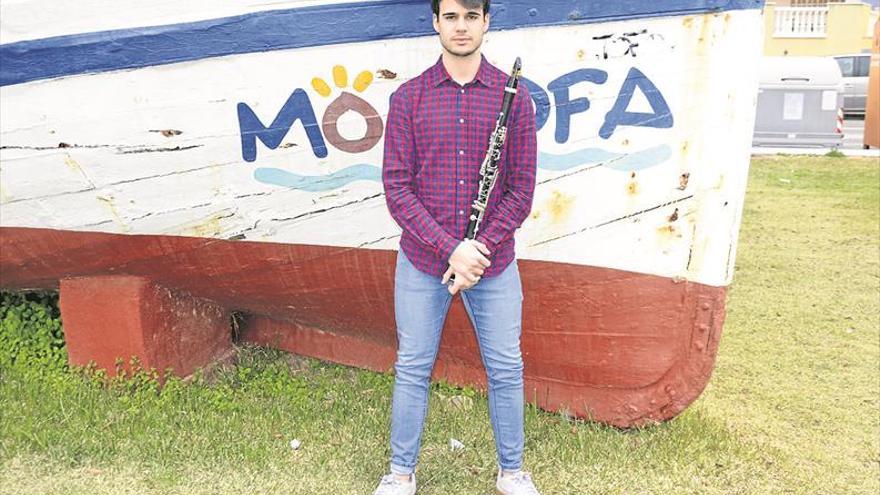 Un joven clarinetista de Moncofa debuta hoy con la orquesta de RTVE
